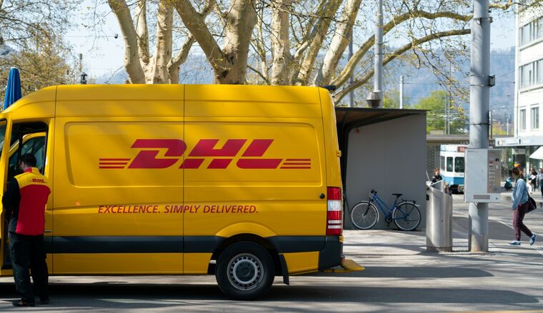 DHL parcel shipping